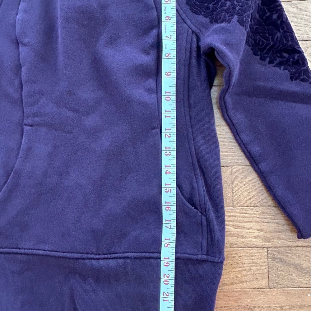Lululemon pullover  Small - Picture 5 of 6